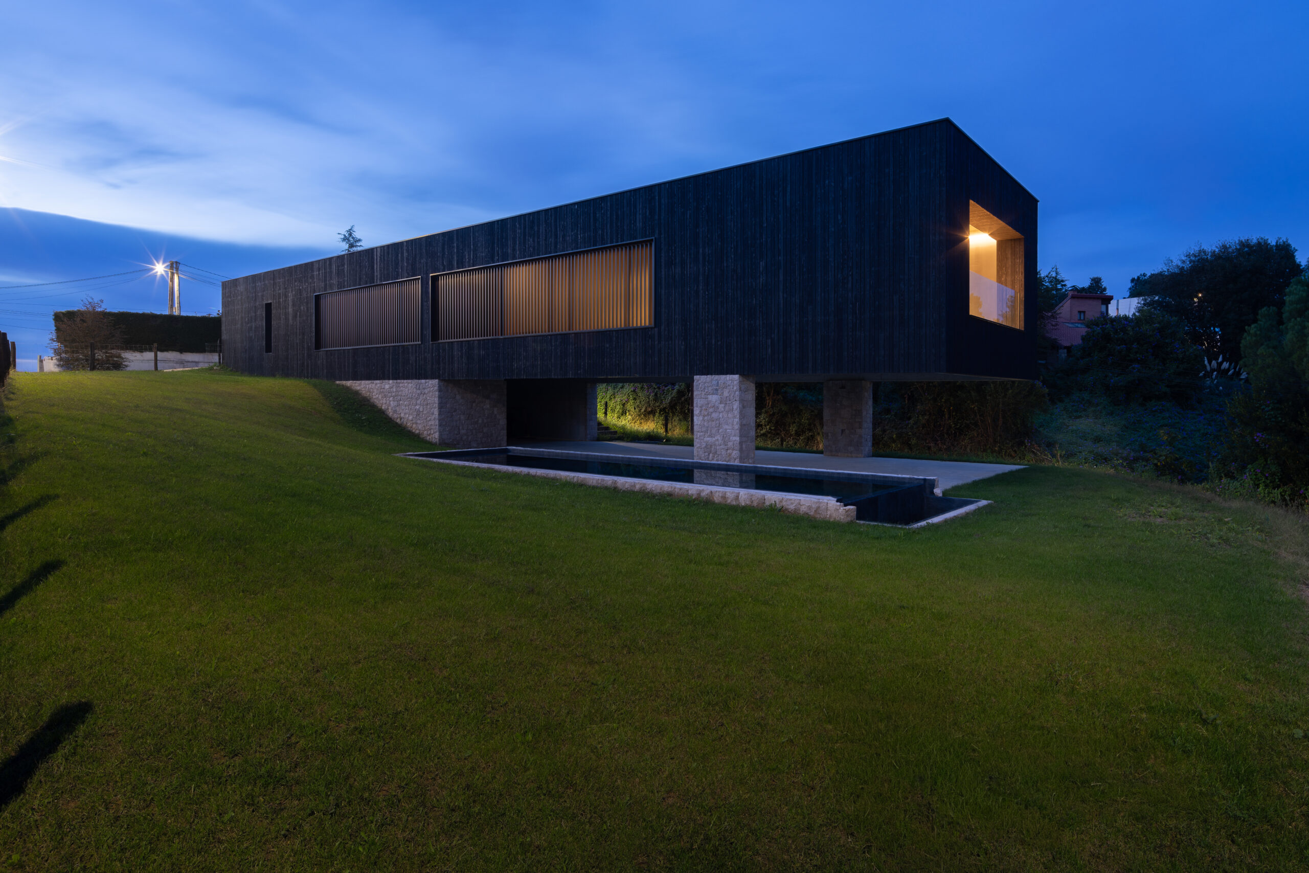 volumen rectangular de arquitectura contemporánea